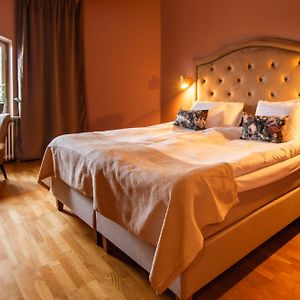 First Hotel Statt
